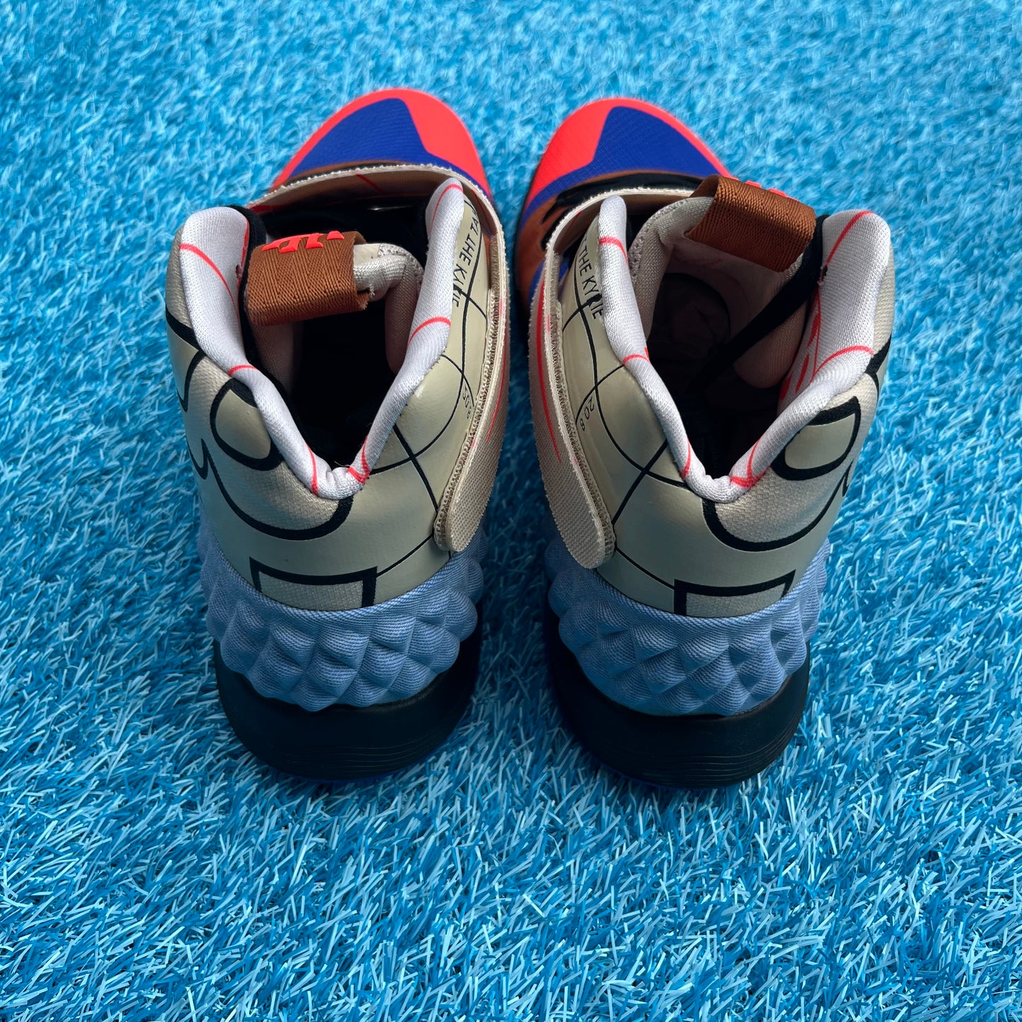 Size 11 - Nike Kyrie S1 Hybrid "What The"