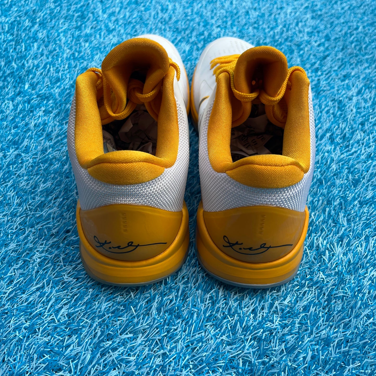 Size 10 - Nike Kobe 5 "Del Sol"