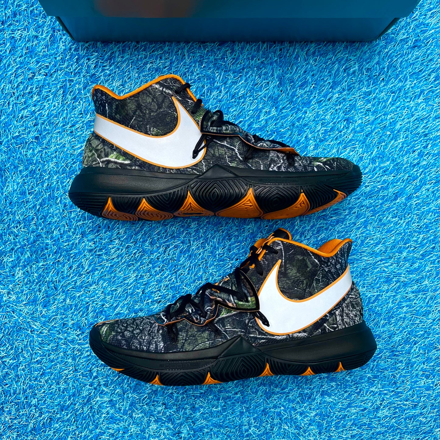 Size 11 - Nike Kyrie 5 "Taco"