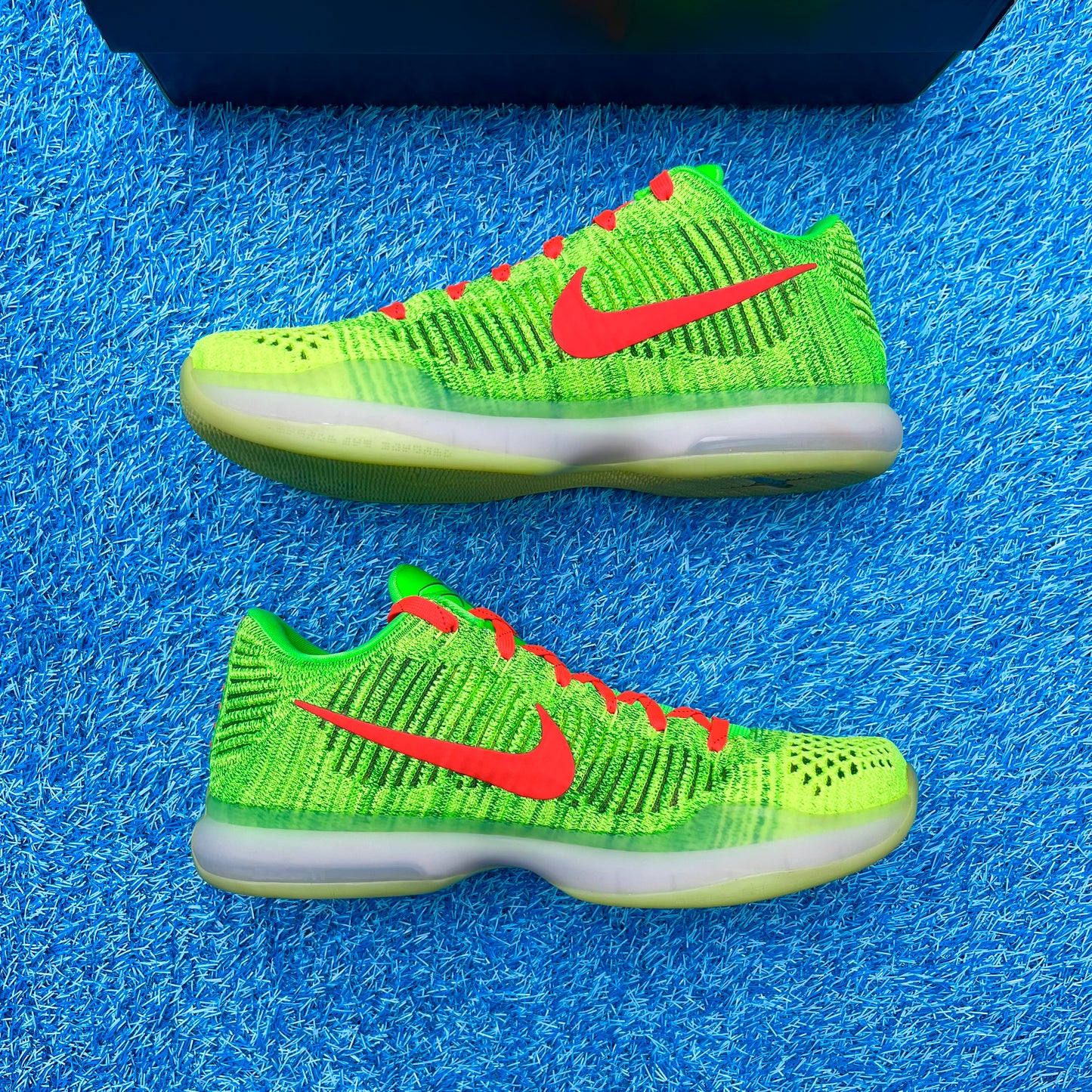 Size 11.5 - Nike Kobe 10 Elite iD "Grinch"