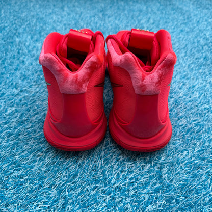 Size 10.5 - Nike Kyrie 4 "Red Carpet"