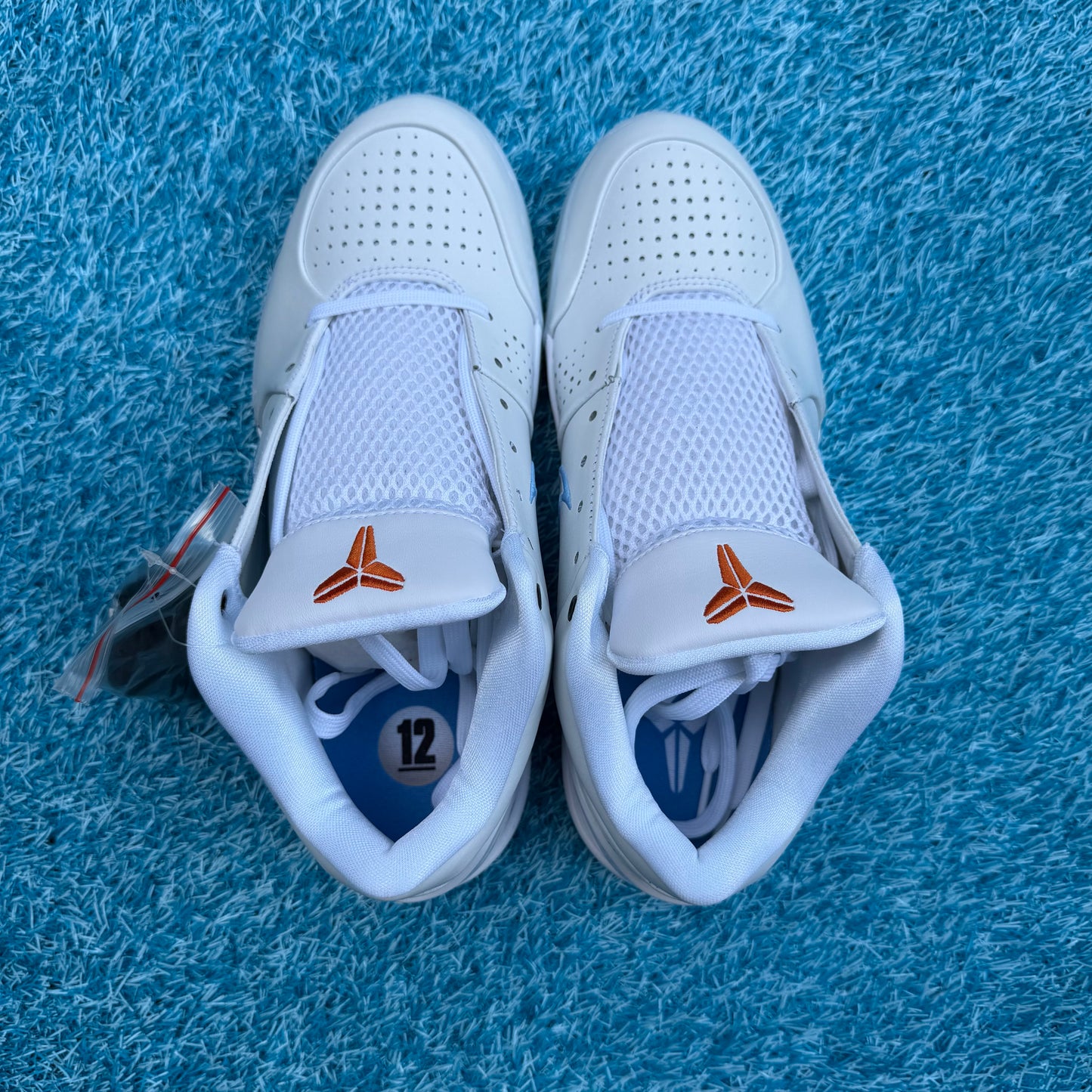 Size 9 - Kobe 4 Draft Day "Cavaliers”