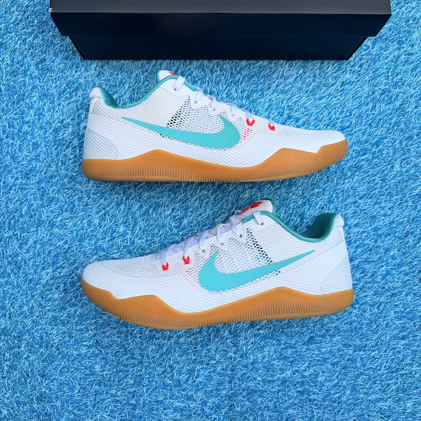 Size 12.5 - Nike Kobe 11 "Summer Pack"