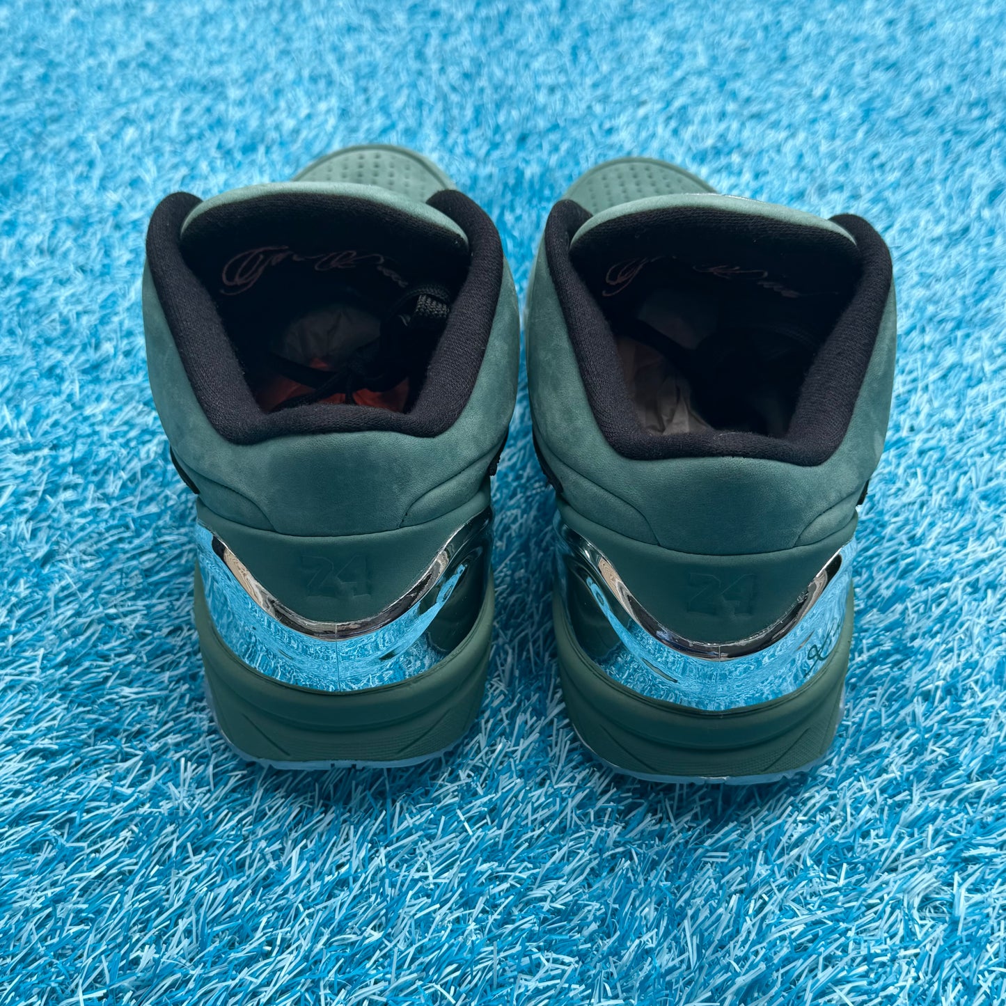 Size 8 - Nike Kobe 4 Protro "Girl Dad"