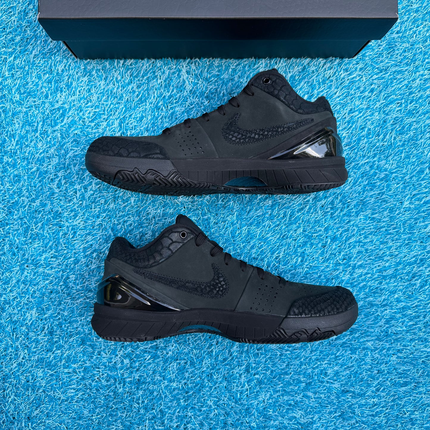 Size 8 - Nike Kobe 4 Protro "Gift of Mamba"