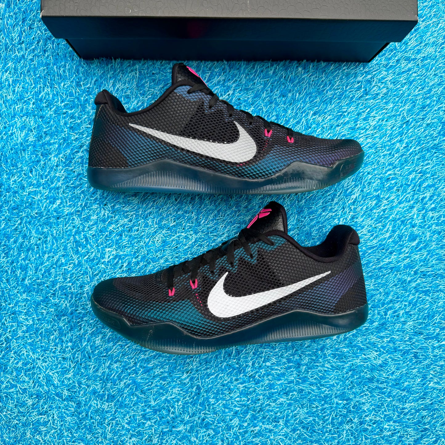 Size 11.5 - Nike Kobe 11 "Invisibility Cloak"