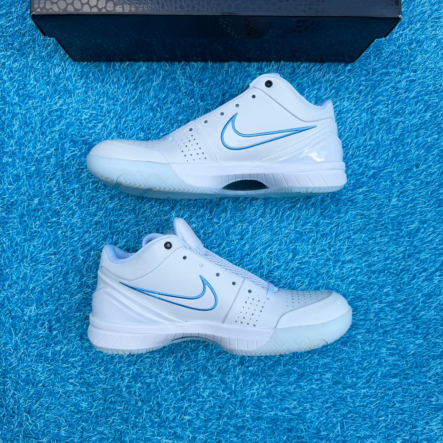 Size 9 - Kobe 4 Draft Day "Cavaliers”