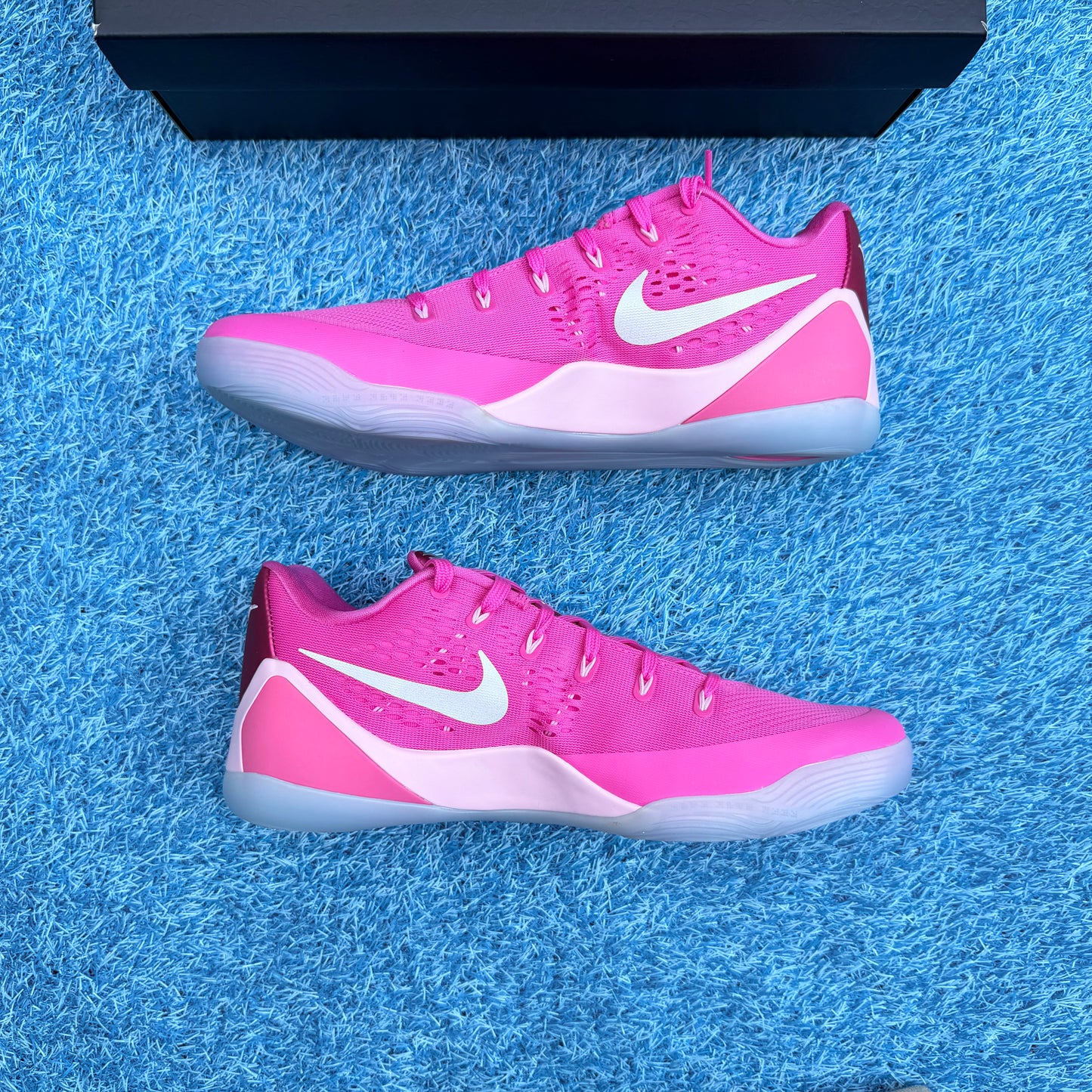 Sz 12 - Nike Kobe 9 Protro "Kay Yow"