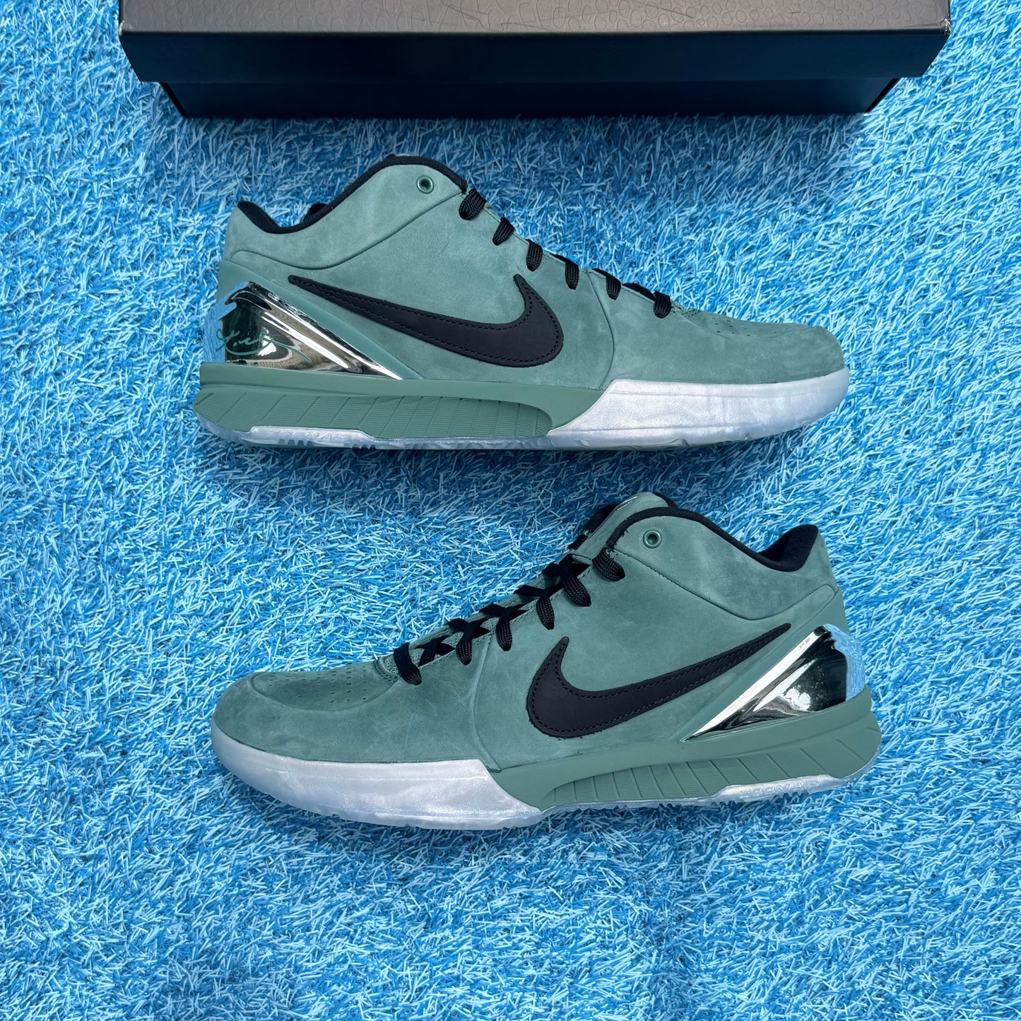 Size 8 - Nike Kobe 4 Protro "Girl Dad"