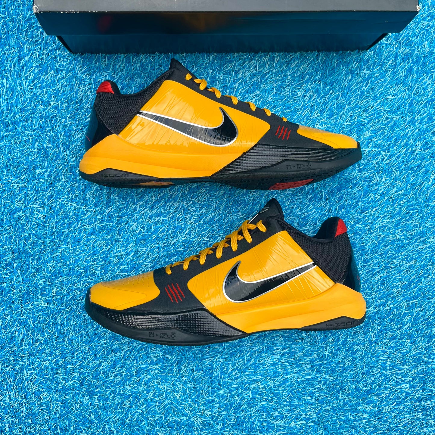 Size 10.5 - Nike Kobe 5 Protro "Bruce Lee"
