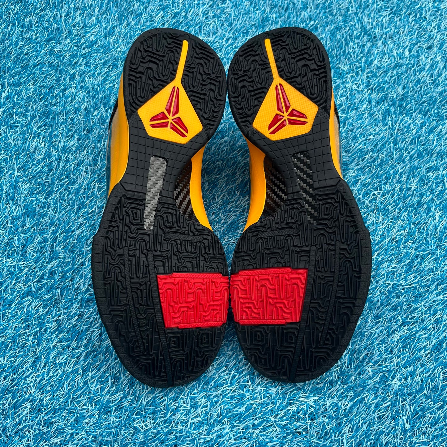Size 10.5 - Nike Kobe 5 Protro "Bruce Lee"
