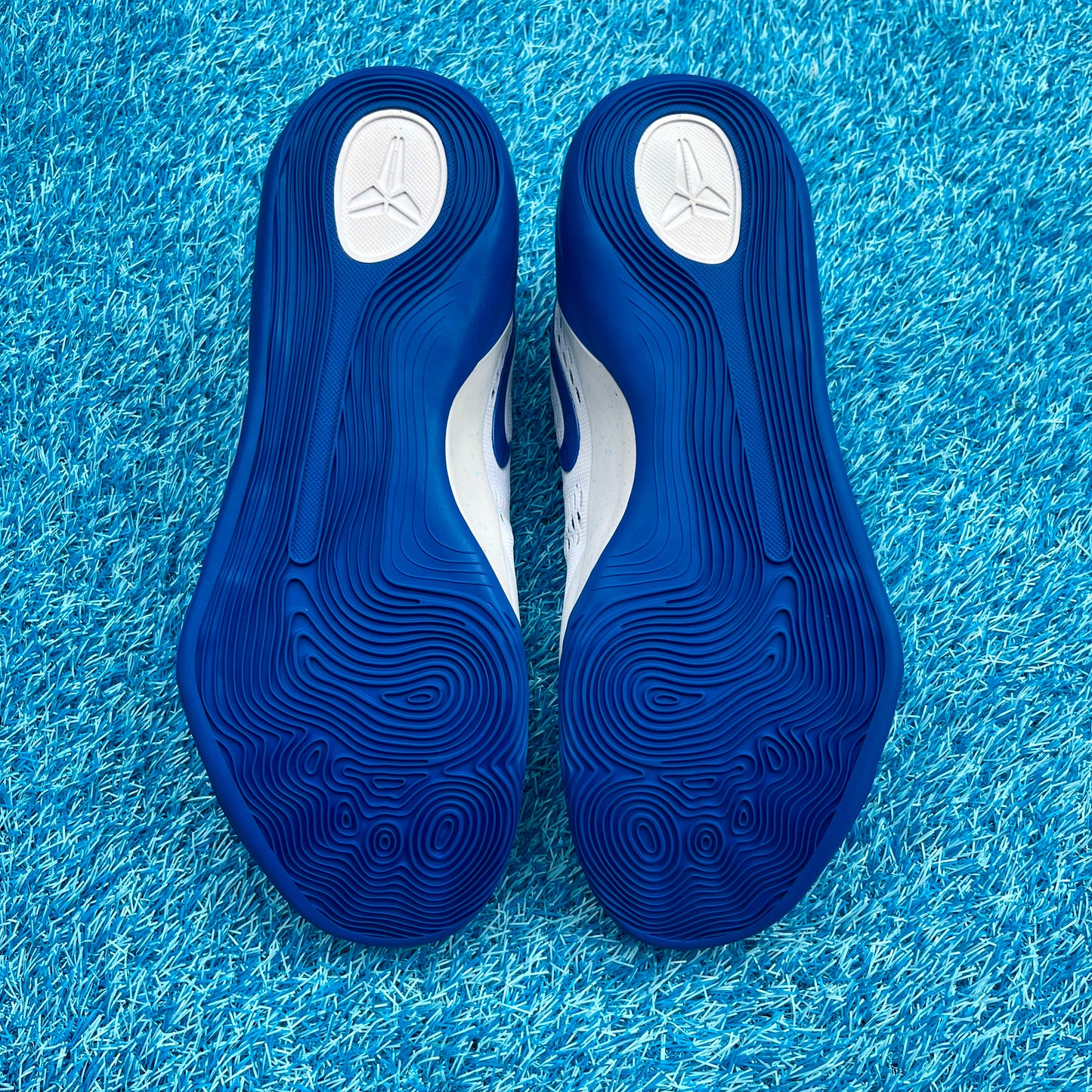 Size 11.5 - Nike Kobe 9 Protro PE "Kentucky"