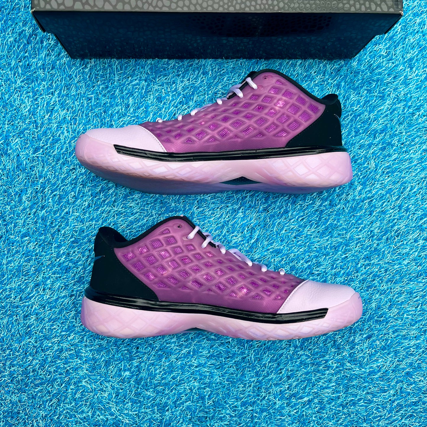 Size 10.5 - Nike Kobe 3 Protro Low "Pink Quartz"