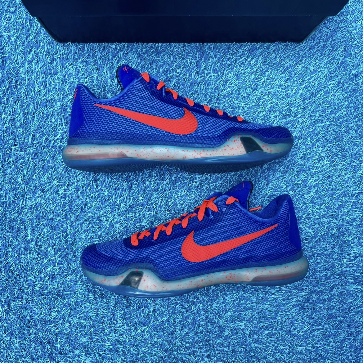 Size 10.5 - Nike Kobe 10 iD "NY Knicks"