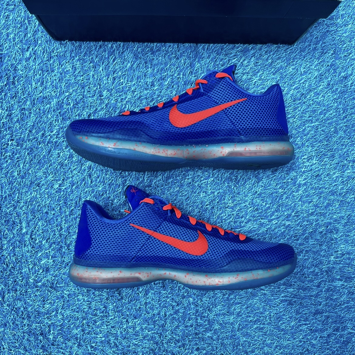 Size 10.5 - Nike Kobe 10 iD "NY Knicks"