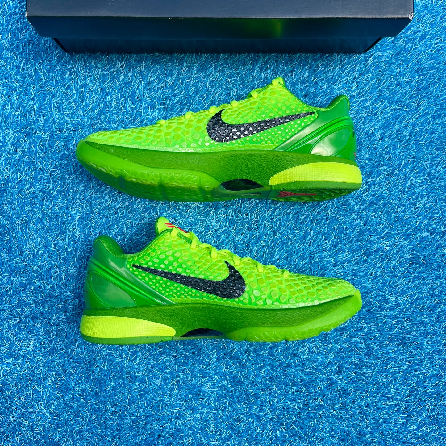 Size 10, 10.5 and 11.5 - Nike Kobe 6 Protro "Grinch"