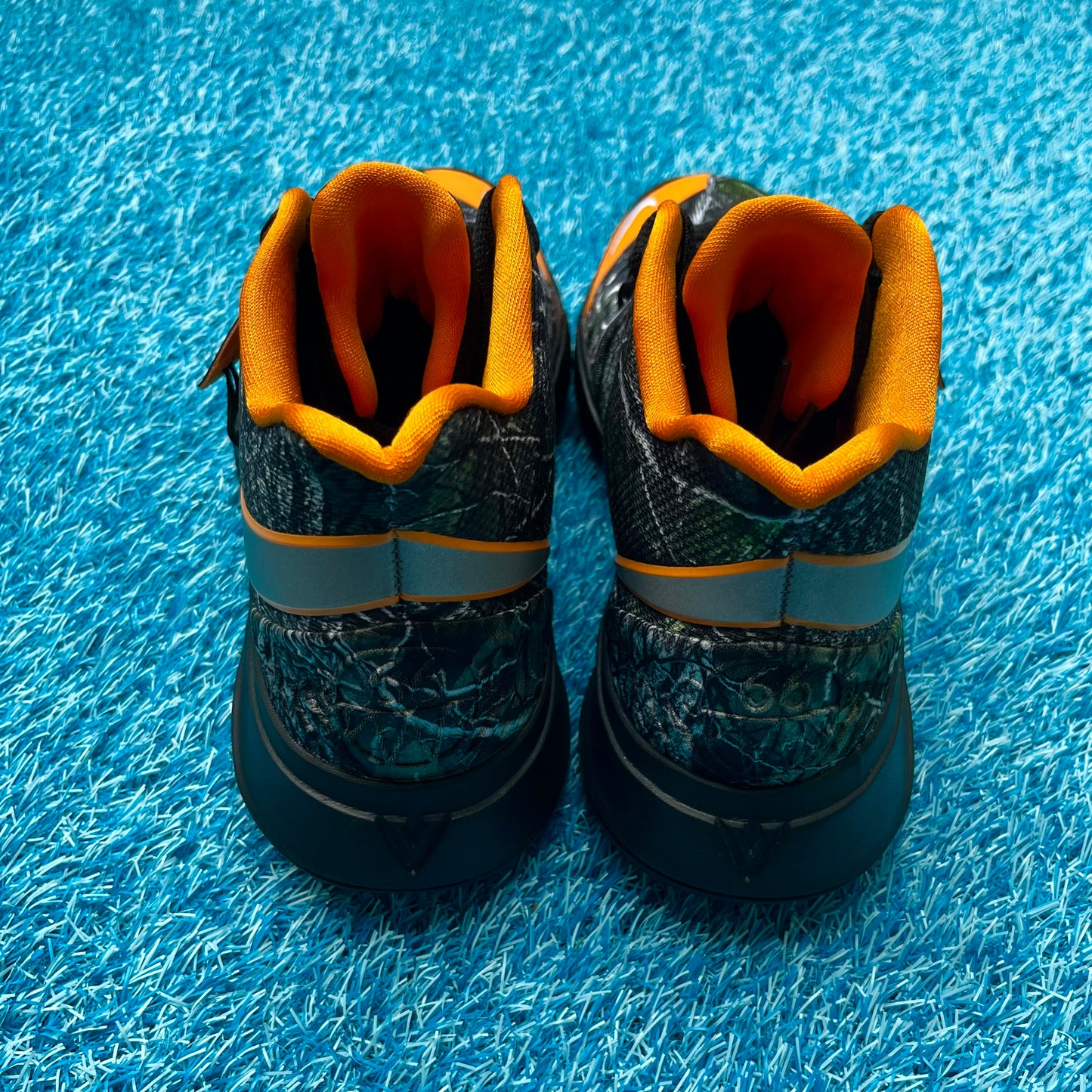 Size 11 - Nike Kyrie 5 "Taco"