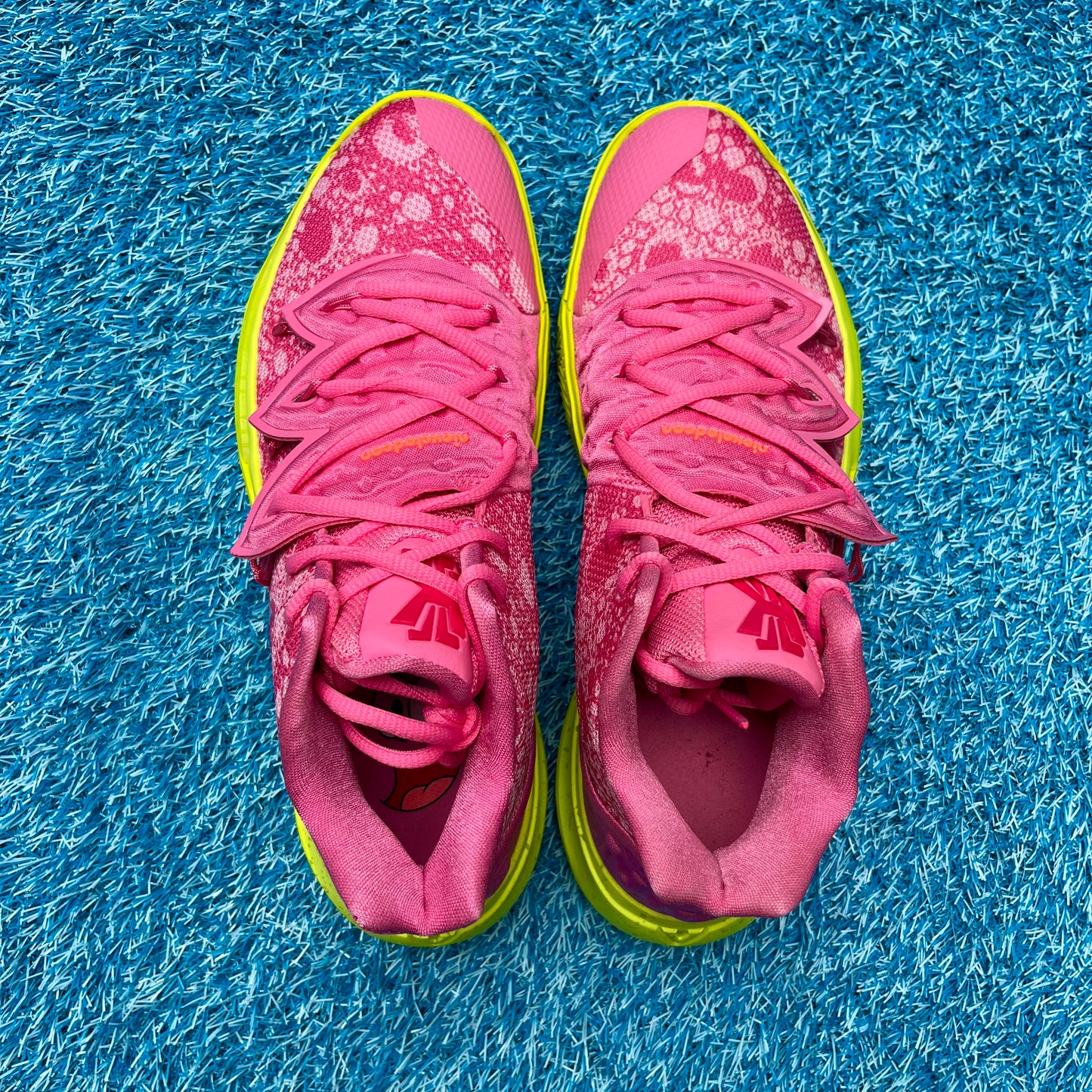 Size 9.5 - Nike Kyrie 5 "Patrick"