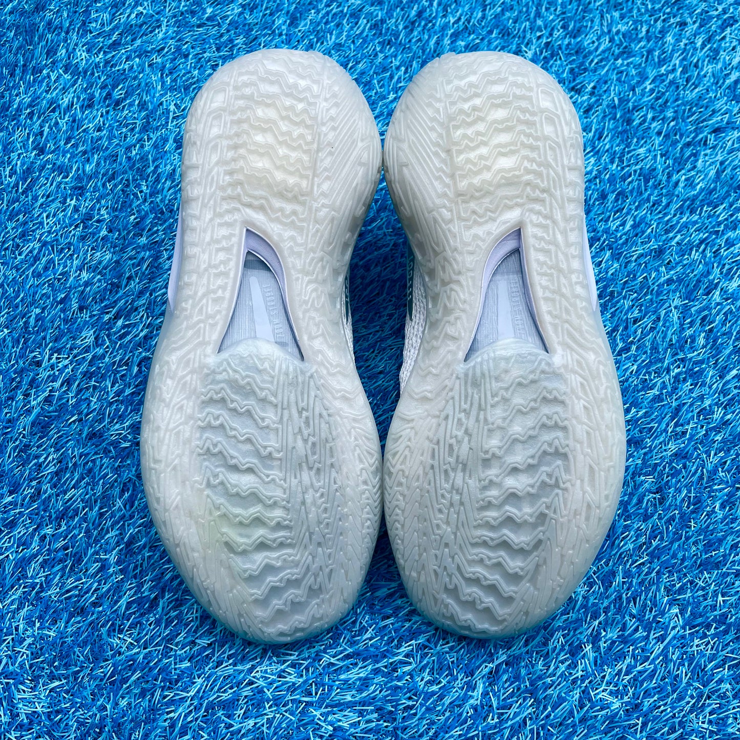 Size 8 - Nike GT Cut 1 "White Chrome"