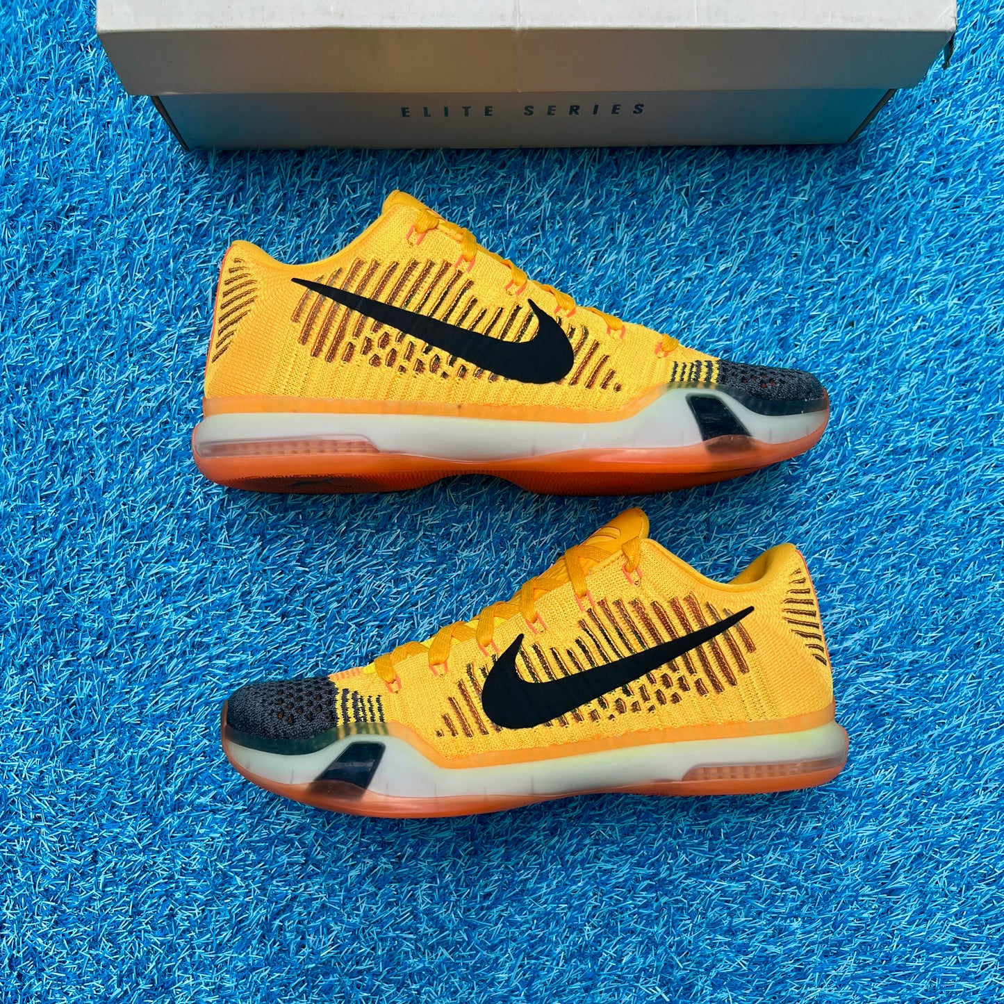 Size 9.5 - Nike Kobe 10 Elite Low "Chester"