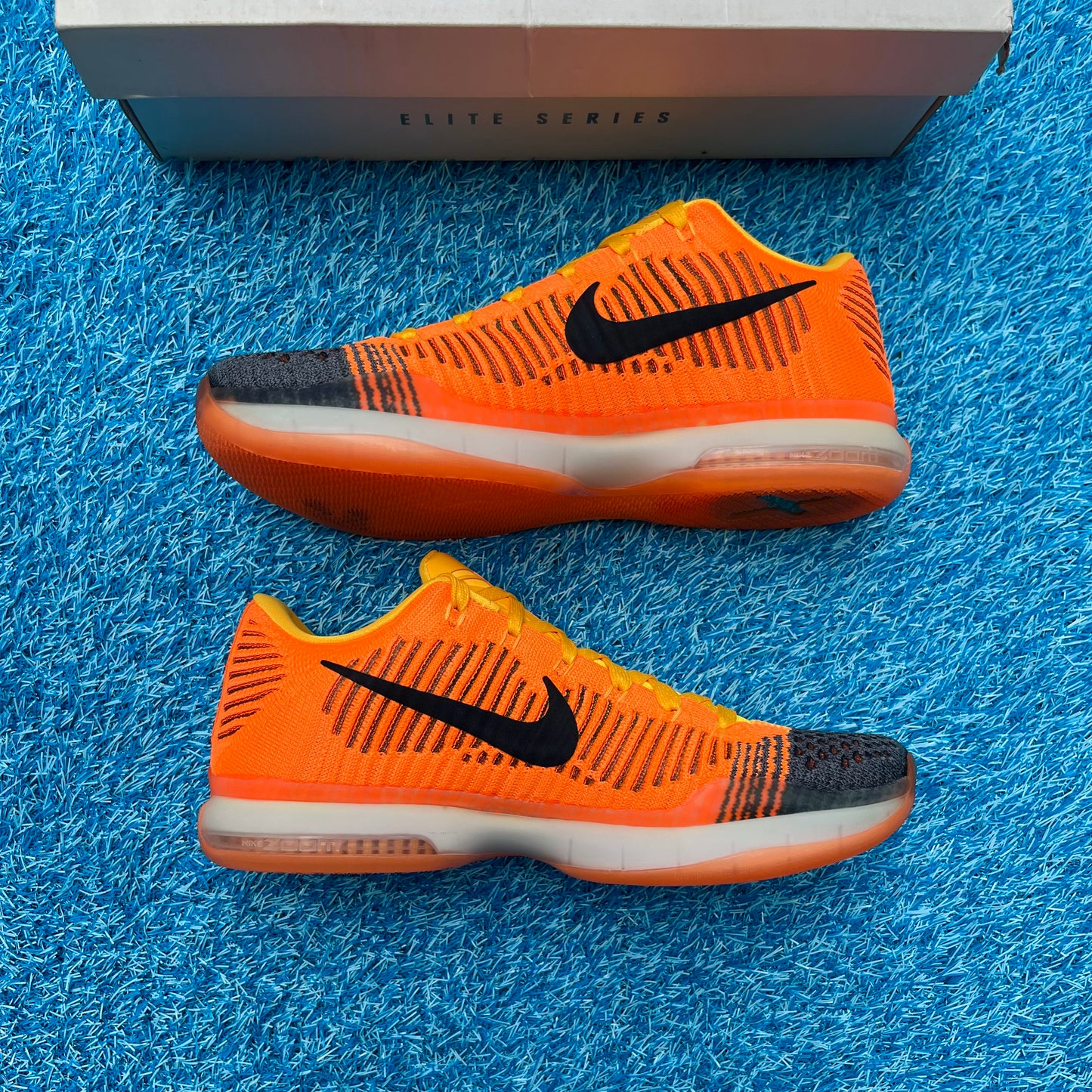 Size 9.5 - Nike Kobe 10 Elite Low "Chester"